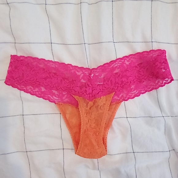 🌸LOWRISE LACE THONG🌸 - Picture 4 of 4